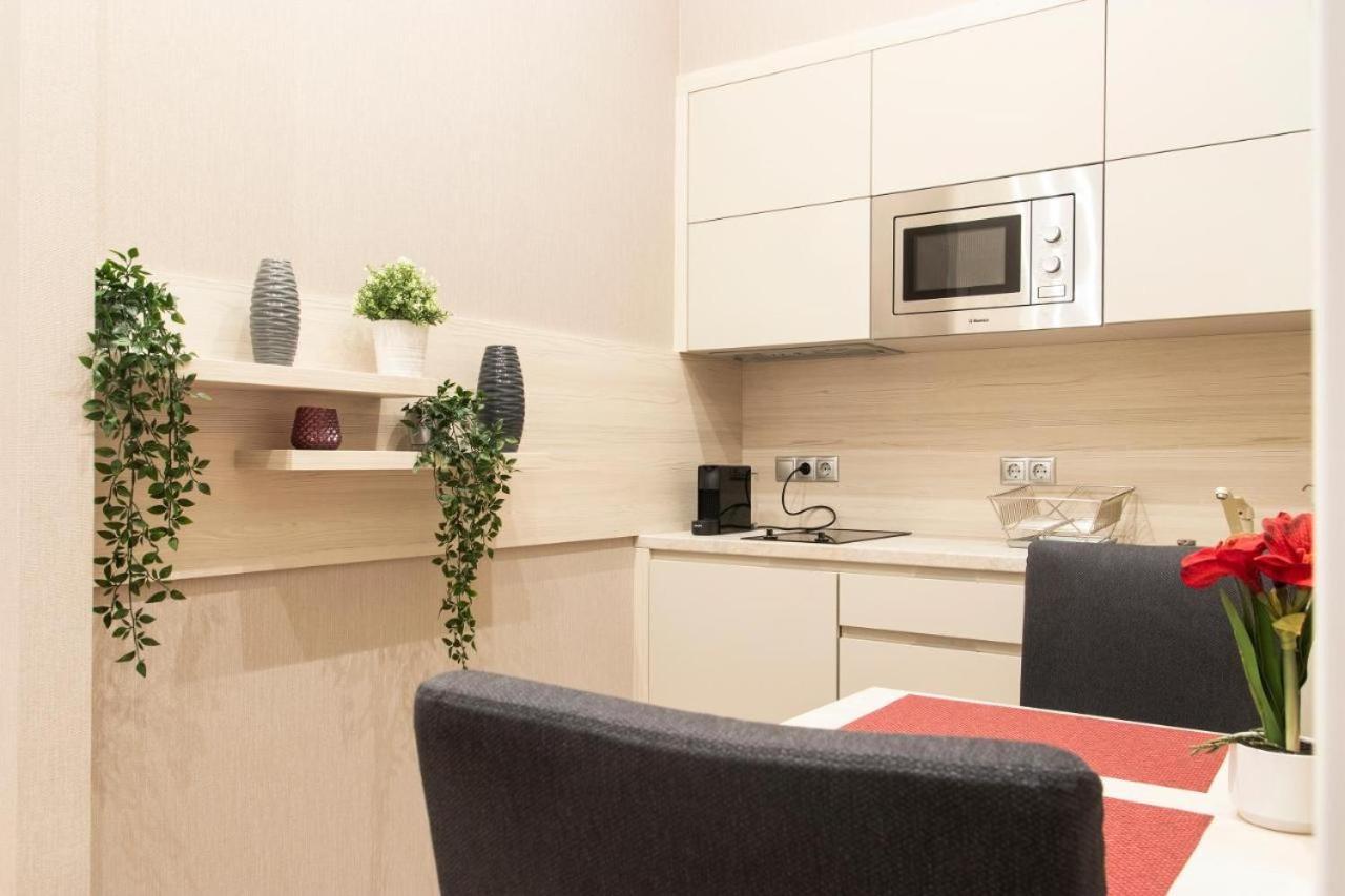 Central Relax Boutique Suites Boedapest Buitenkant foto